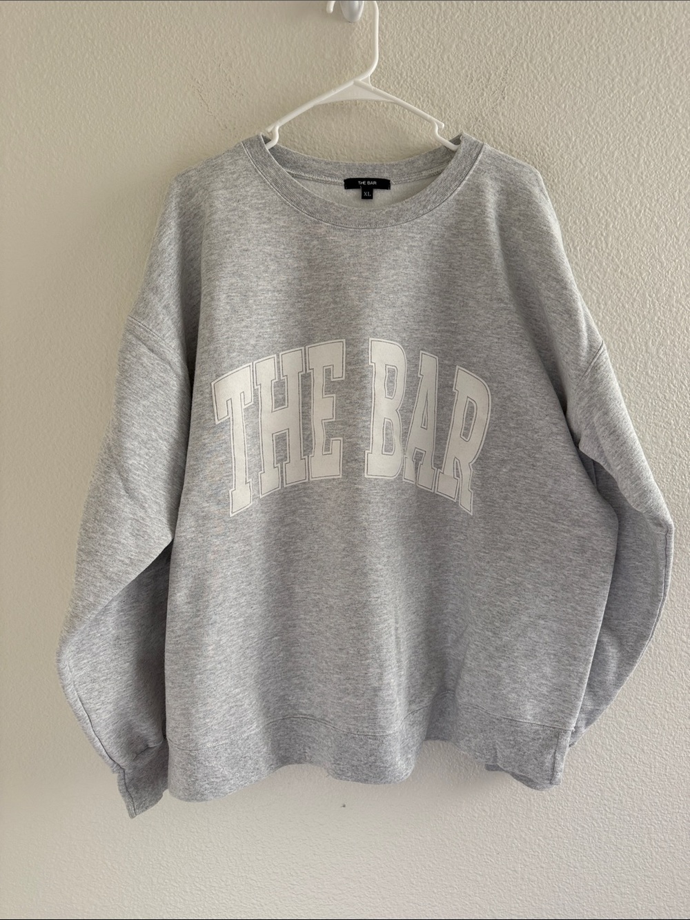 The Bar Crewneck Varsity
Sweatshirt Gray/White XL